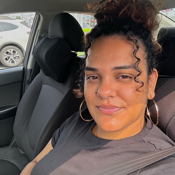 Meet your Posher, Mélodie - Picture 1 of 1